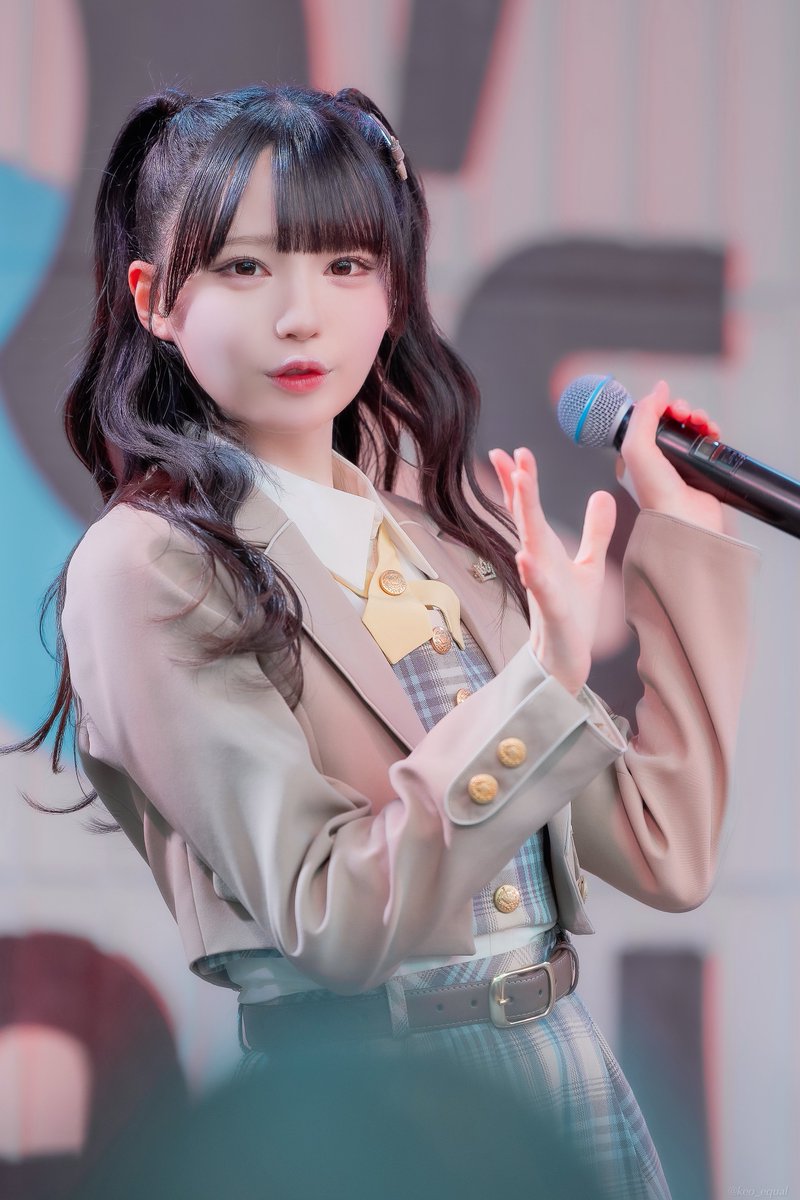 ふとした瞬間に目が合う🫶 市原愛弓ちゃん(@ichihara_ayumi_ ) #市原