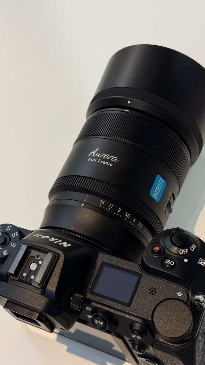SIRUI Aurora 85mm f1.4 ここ数日人物撮影に使ってるけど、凄まじい