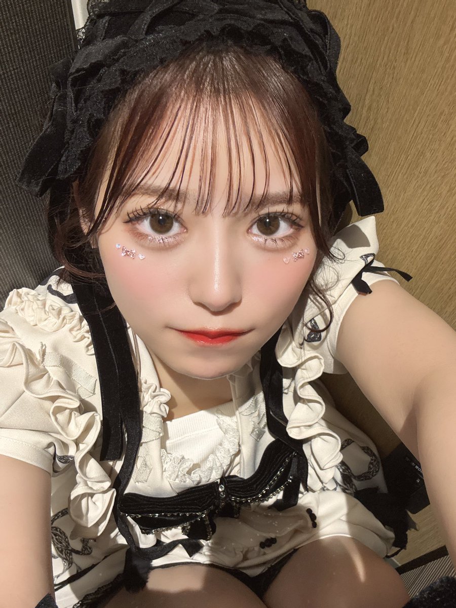 Post by 月足天音 (FRUITS ZIPPER) on X: よそ見だめーっ