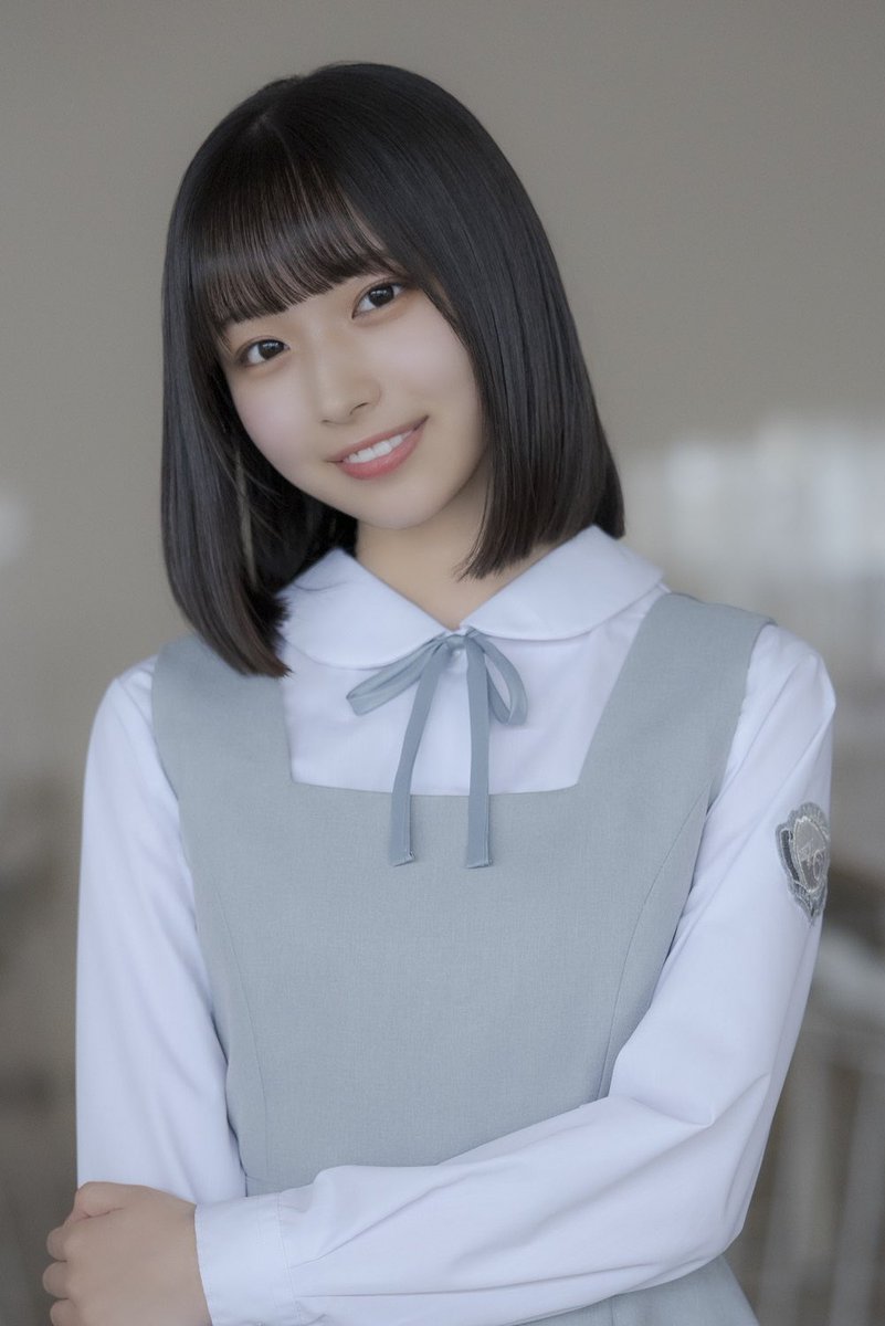 日向坂46五期生特設サイトにて 大野愛実 の撮り下ろし写真と 手書き