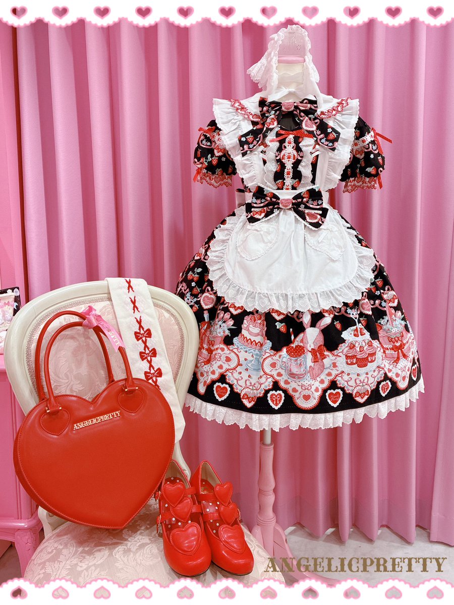 ♡ Strawberry Cake Partyワンピース ¥49,500（税込） 甘いケーキと