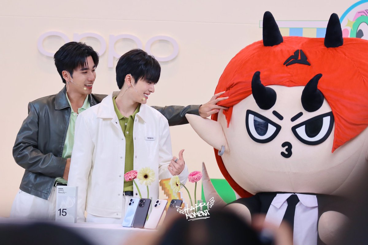 Good morning, PerthSanta Domiia and everyone ☀️💗 20FEBLOVE