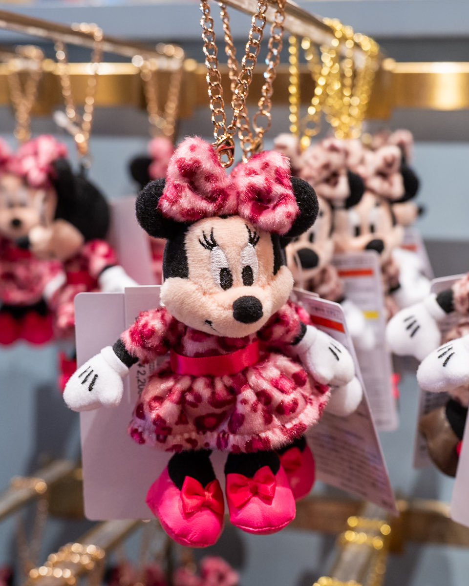 東京ディズニーリゾート レオパード柄ミニーのぬいぐるみチャーム