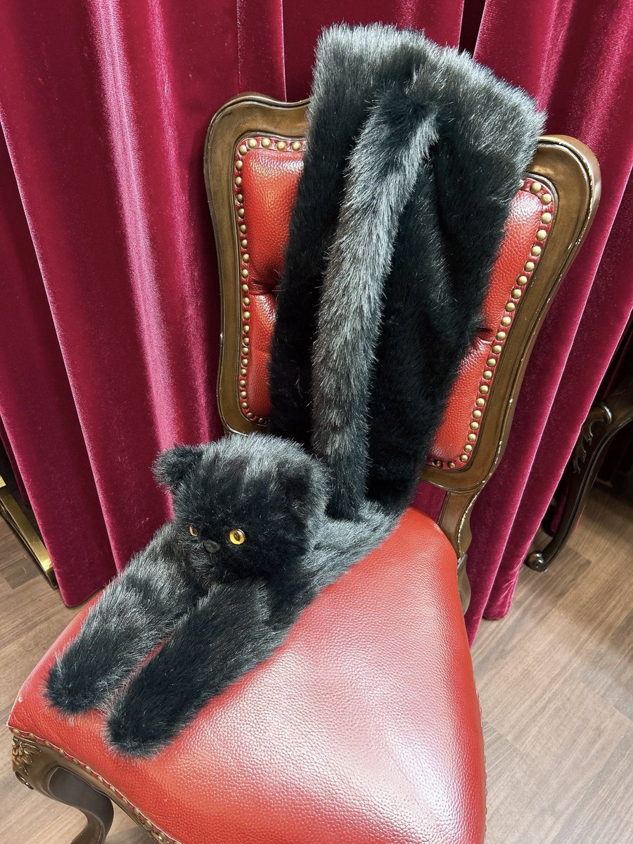 明日2/28(土)まで‼️ 【ATELIER PIERROT】 Neige Neko Muffler 12,870