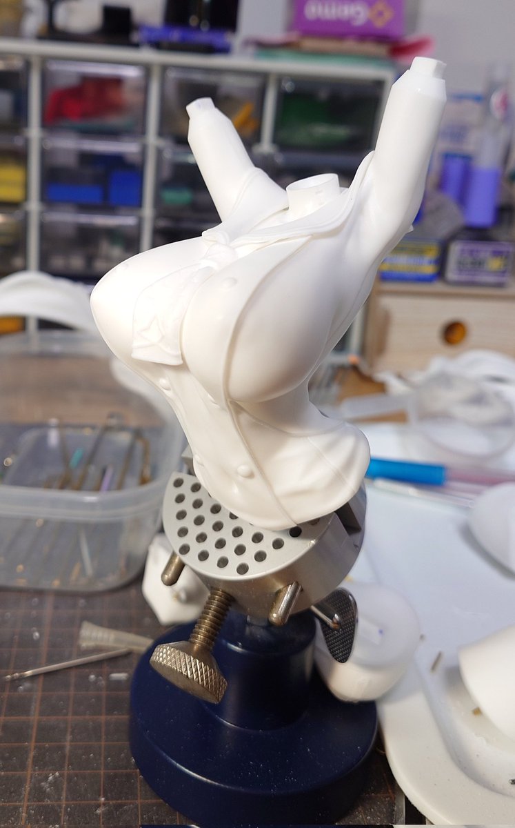 いいボディーラインだ😁