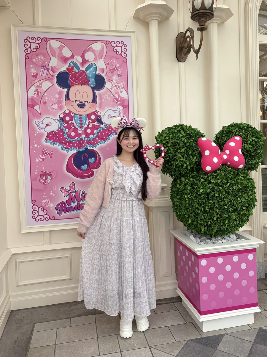 皆様こんばんは⭐️ 今日は #ミニーの日 🎀 ミニーちゃんの表情と