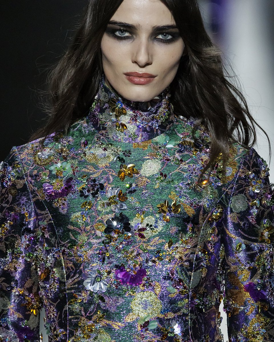 RUNWAY #GucciPrimavera は、グッチの中核にあるデザイン哲学を体現し