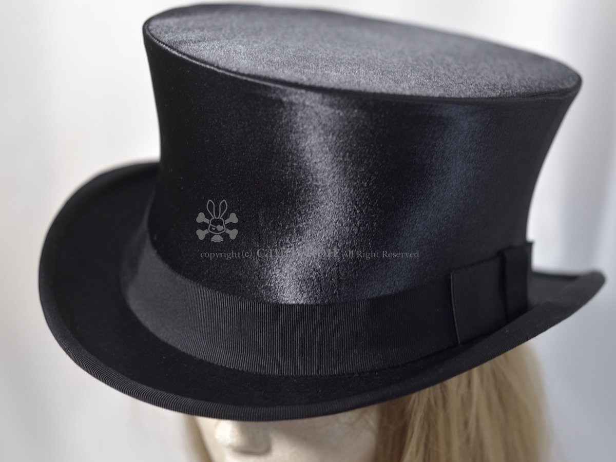 トップハットです 上品な光沢のバックサテンと型くずれしないしっかり