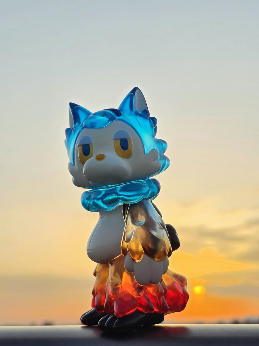 あらいきりこさん(@mokuseiap)のおおかみくん 夜あけ をお迎え😊 抽選