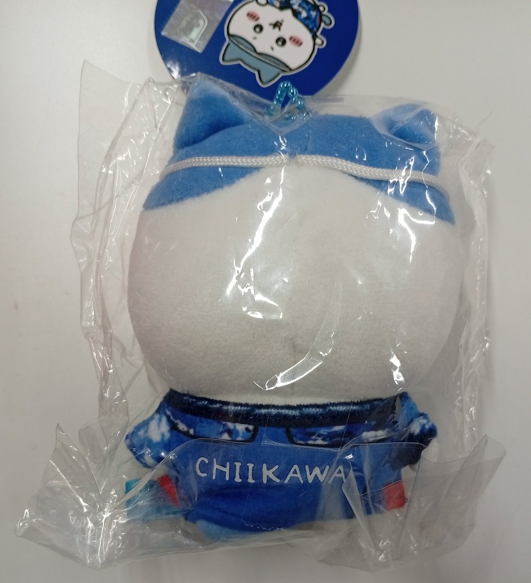 入荷情報】 『#ちいかわ』 ぷちミニマスコット(ハチワレ) サッカー日本