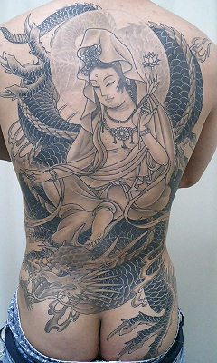 本日の刺青画像◇「騎龍観音」です。 : 刺青「初代 彫あい」/和彫り