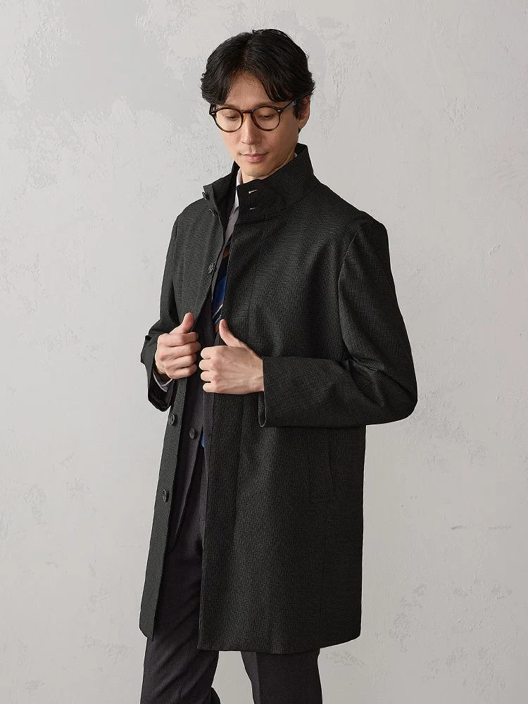 C．グレー ライナー付き スタンドカラーコート ネイビー/グレー