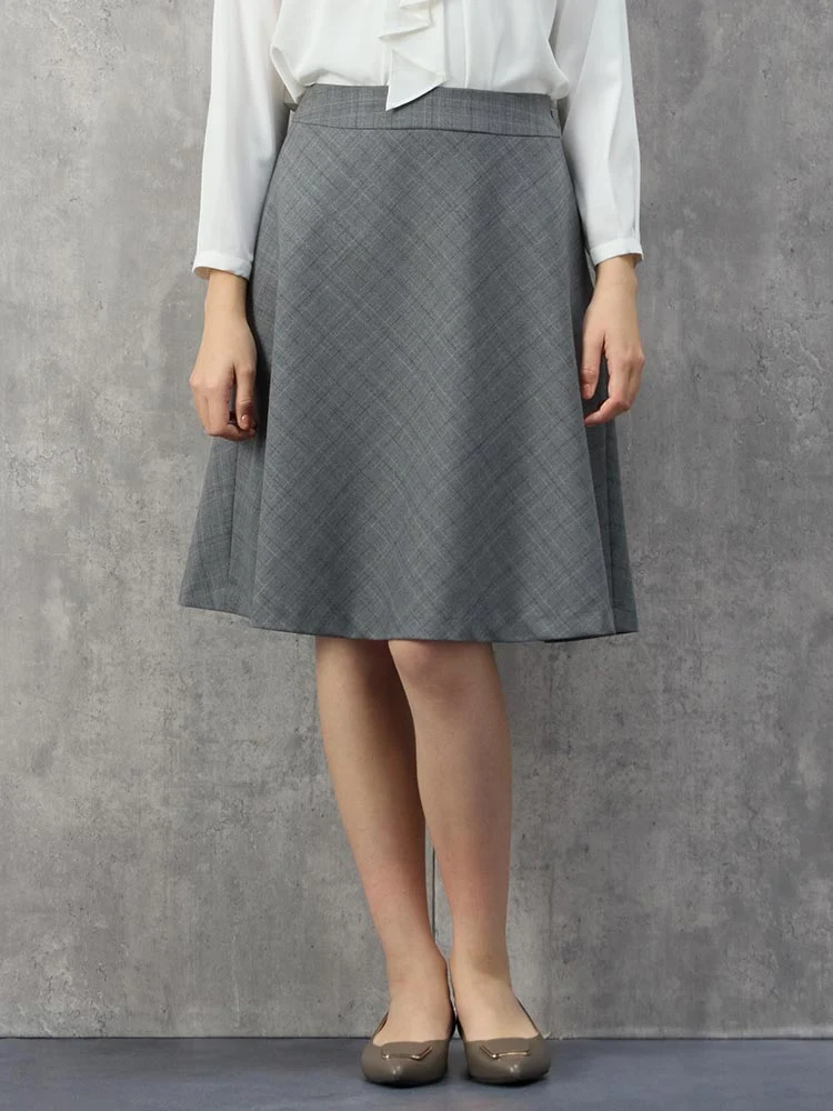 M．グレー デレガントスーツ フレアスカート 先染めチェック グレー