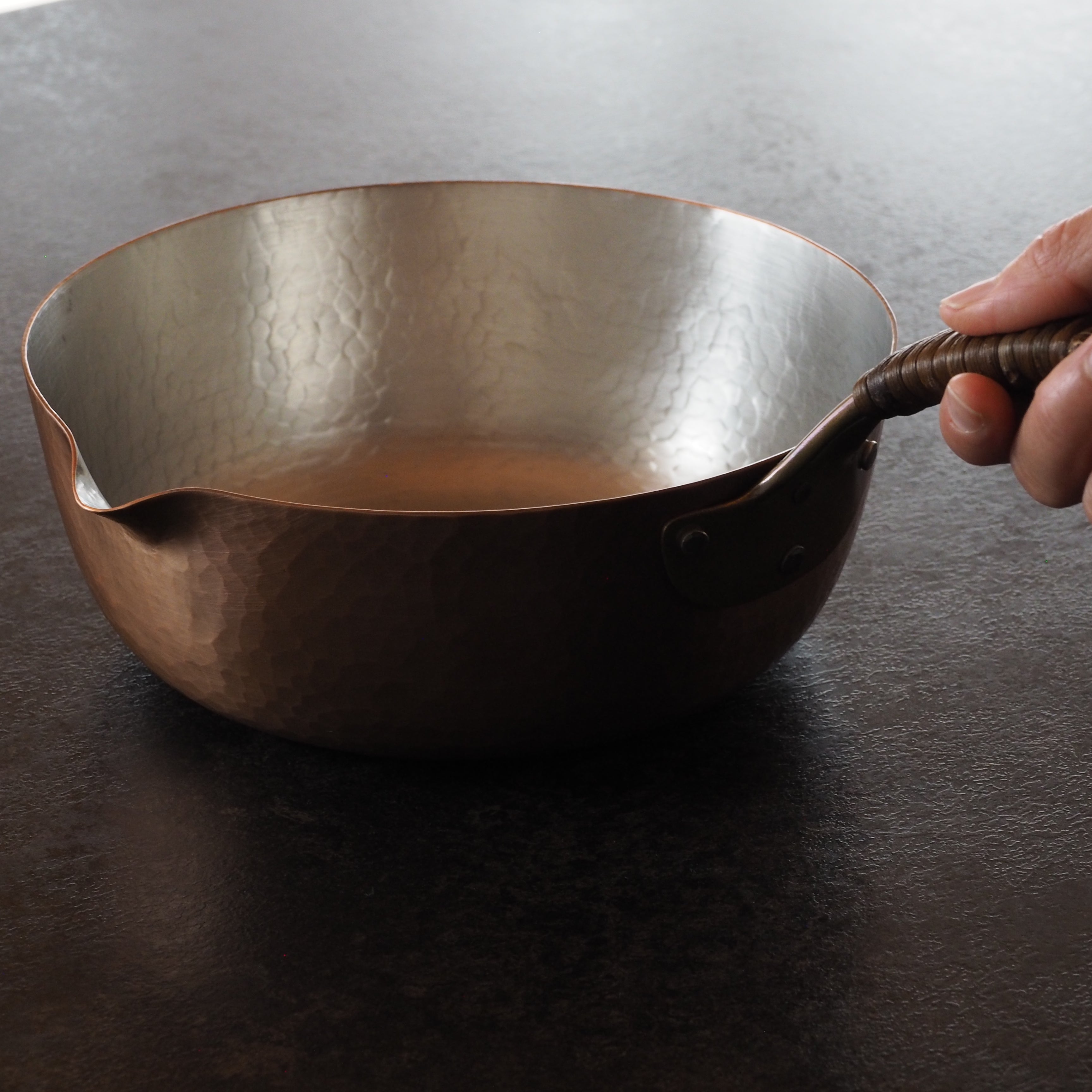 富貴堂／片手鍋19cm（生地色・片口） 取手つる巻き仕様 – phaseii