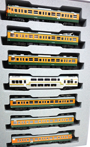 KATO 113系2000番台 湘南色（JR仕様）7両増結セット 【パピーランド】