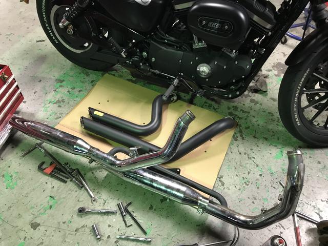 ハーレーダビッドソン XL883N アイアン スポーツスター マフラー