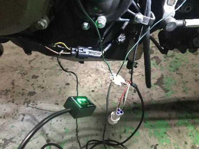 カワサキ ZX-12R シフトポジションインジゲーター取り付け