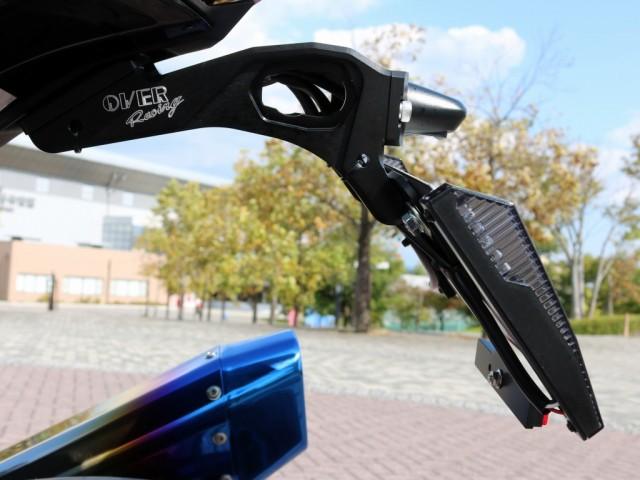 Ninja ZX－25R SE 社外マフラー／ラジエタースクリーン