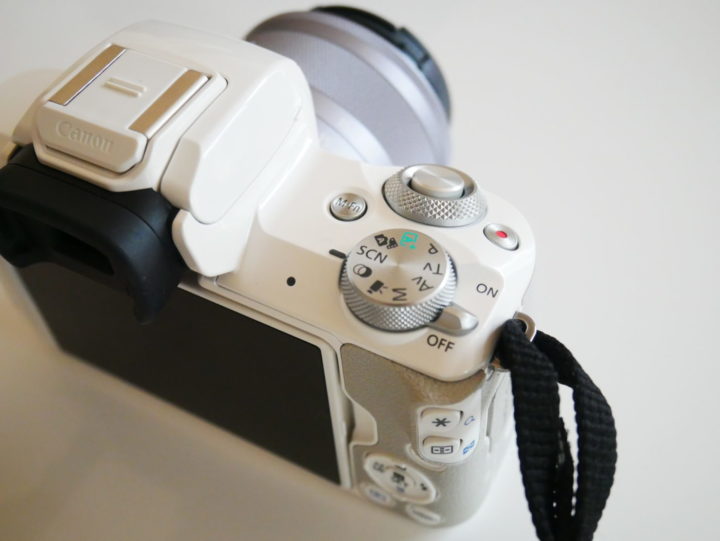 女性や初心者に大人気!!Canonミラーレス EOS Kiss Mの使い方などを実写