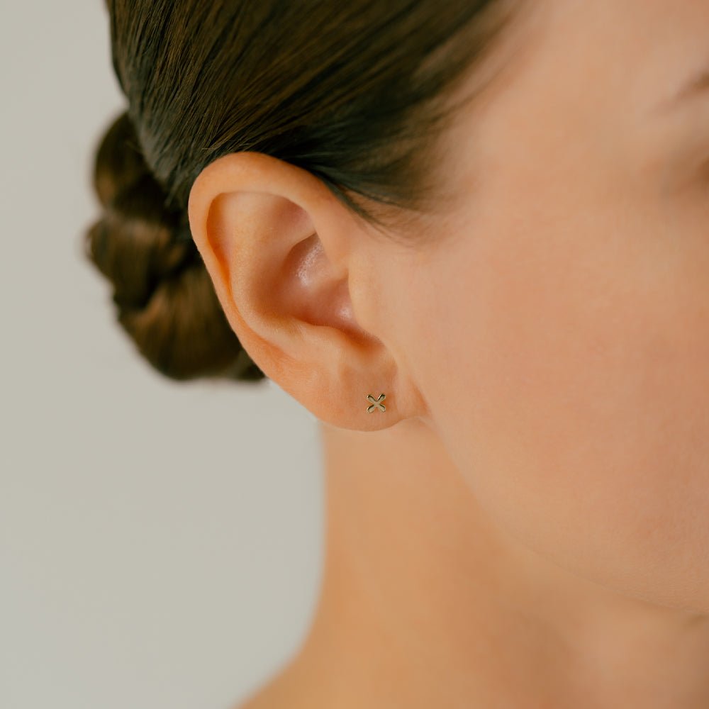 かわいい フラワー・四つ葉のクローバー ボディピアス・軟骨ピアス