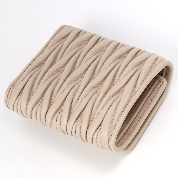 MIU MIU ミュウミュウ 三つ折り財布 ピンク 5MH033 2FPP F0236 TRI