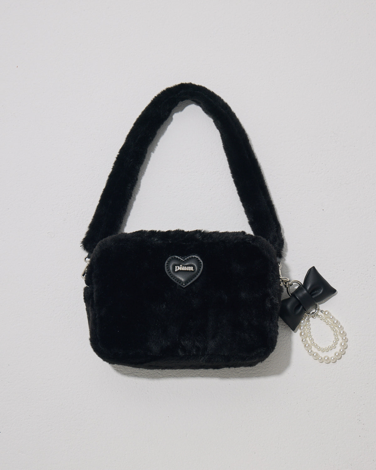 チャーム付き2wayファーバッグ – pium