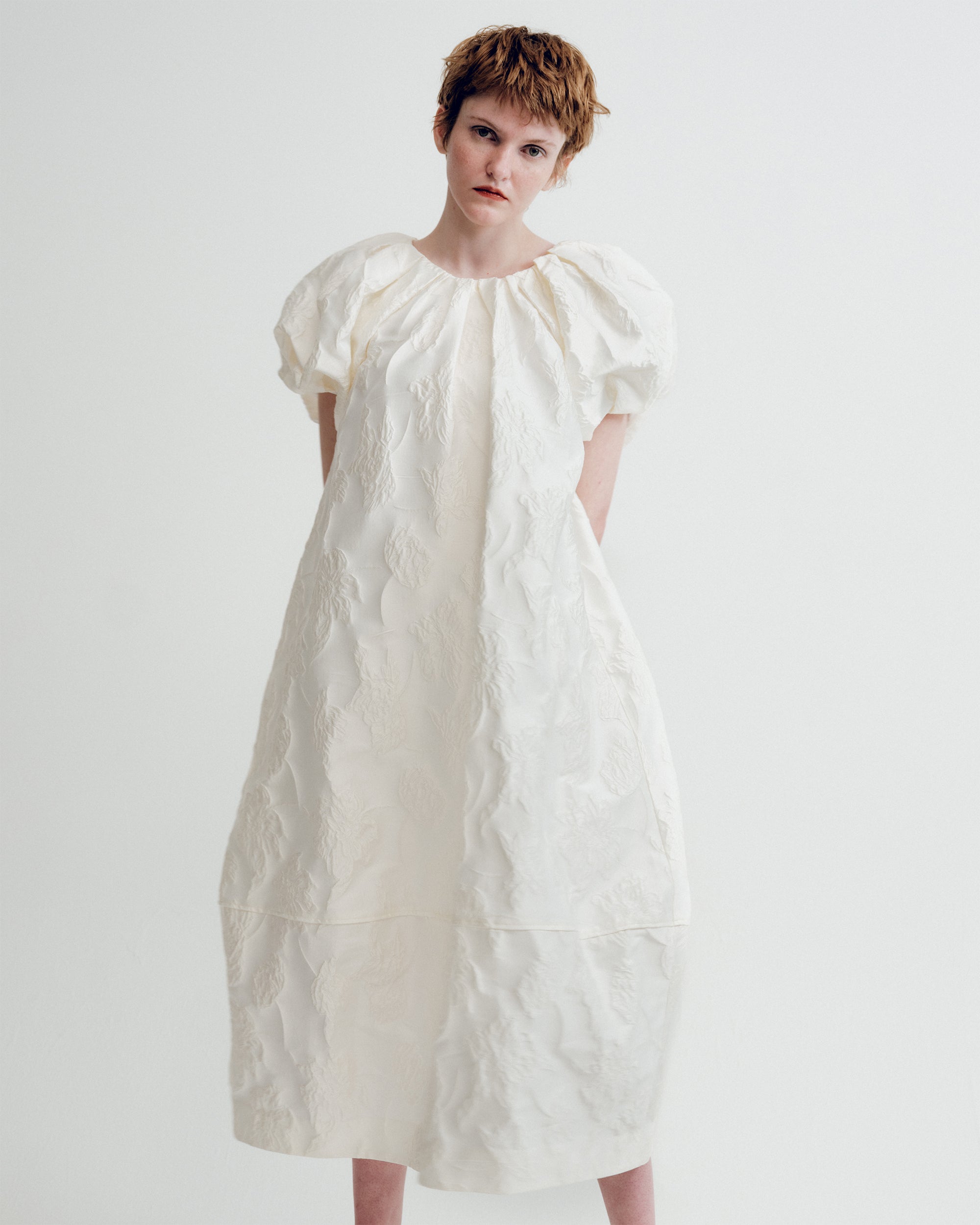 Balloon sleeve cocoon dress