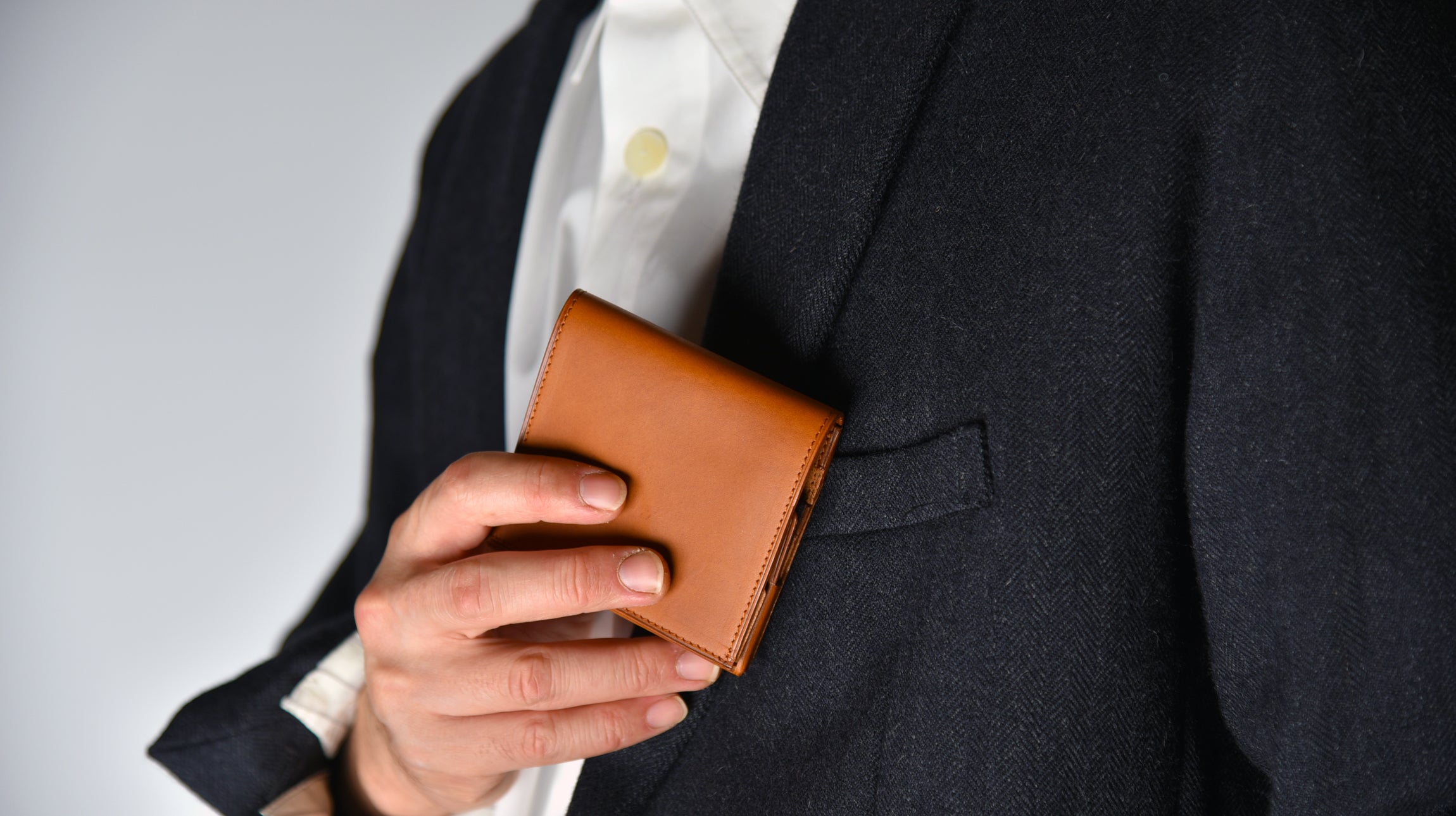 もっと 小さく薄い財布 dritto 2 thin – PLOWS