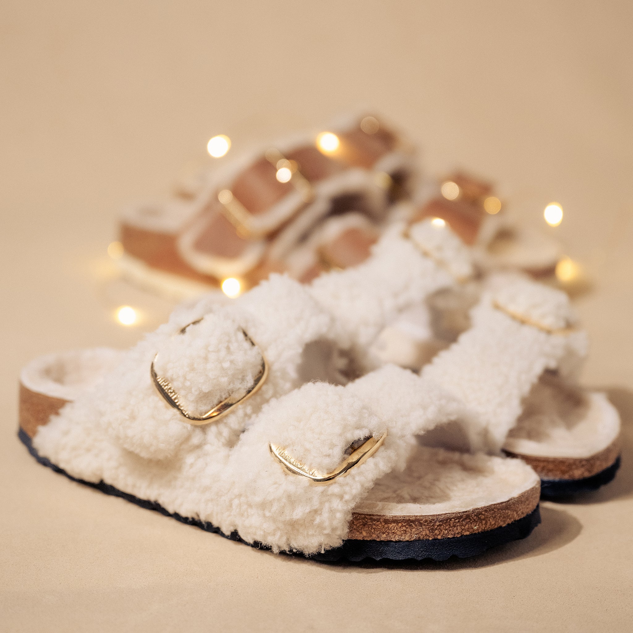 COZY BIRKENSTOCK ARIZONA BIG BUCKLE TEDDY SHEARLING EGGSHELL TAN