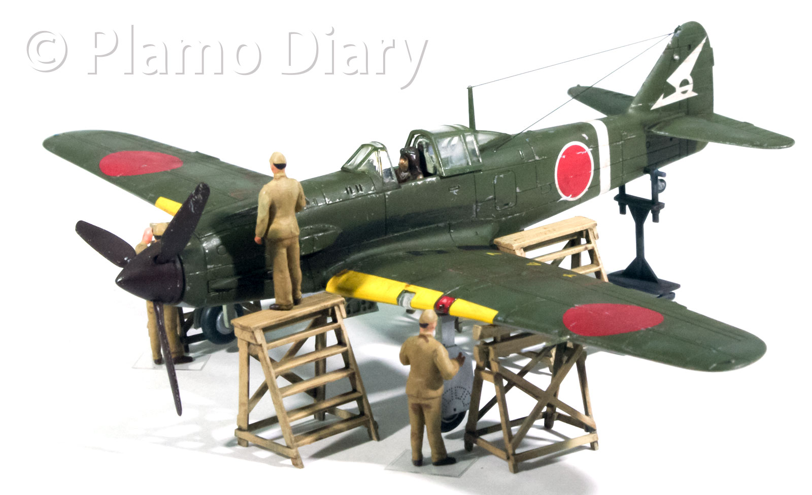 プラモ日記 » 日本陸軍・三式戦闘機飛燕2型改涙滴風防 その8 完成!!