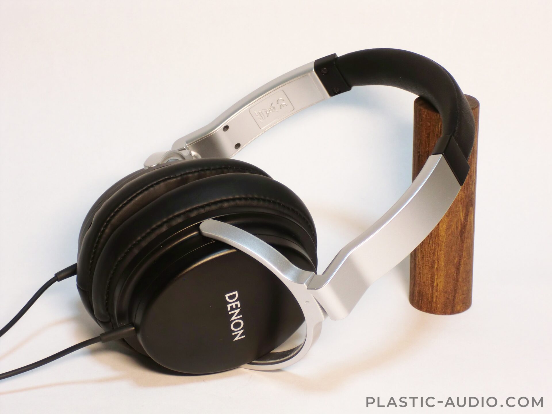 DENON AH-D1100のレビュー：メガネの人にオススメのヘッドホン