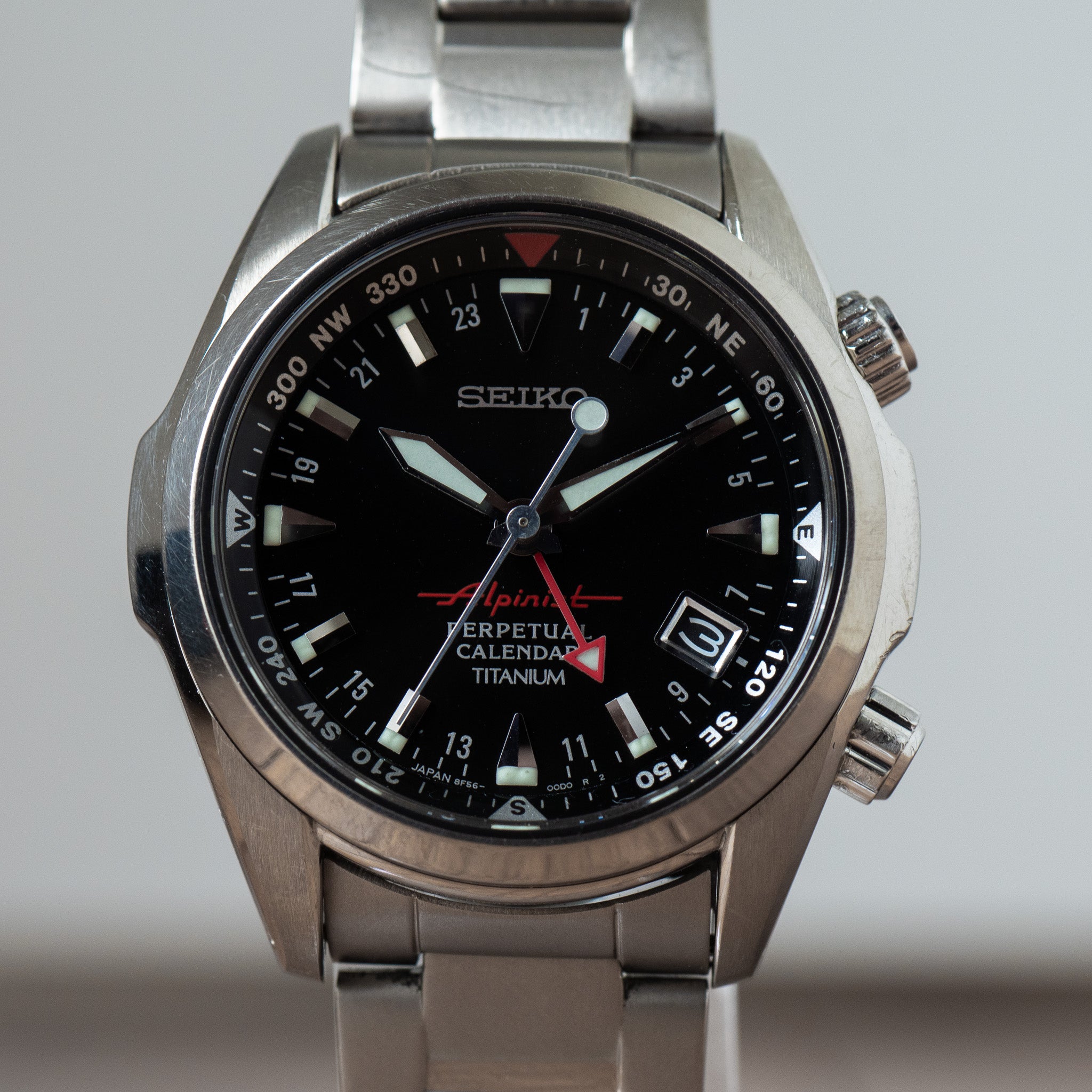 Seiko SBCJ019 Titanium Alpinist – Provenance Watches