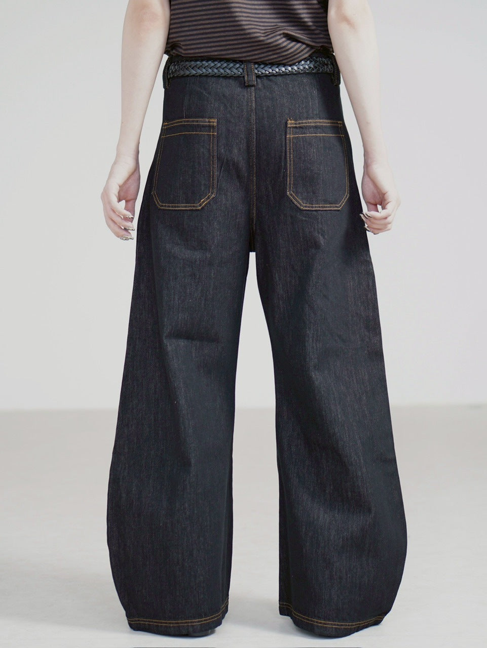 受注制【Chikashitsu +】lilting stitch curve denim pants