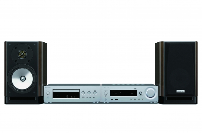 単品オーディオコンポーネントの性能と現代的な機能性を横幅275mmに