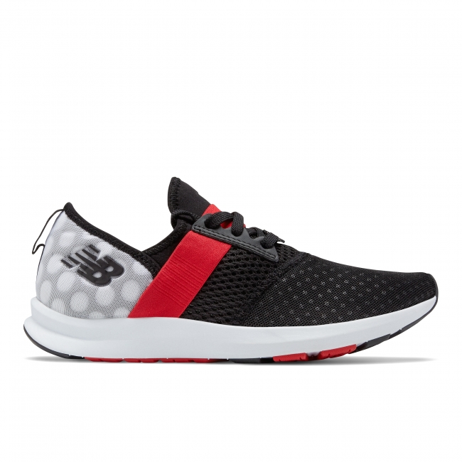 Disney×new balance 「ミニーマウス」をイメージした「ミニー