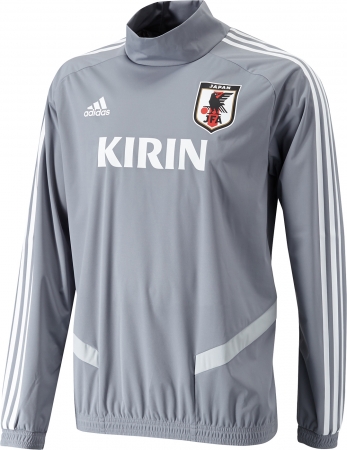 サッカー日本代表オフィシャルトレーニングウェアにニューカラー登場