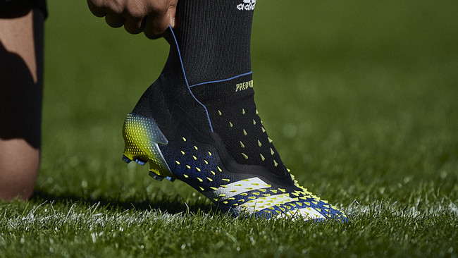 ゲームを支配するプレーメーカーに向けた『PREDATOR（プレデター）』が