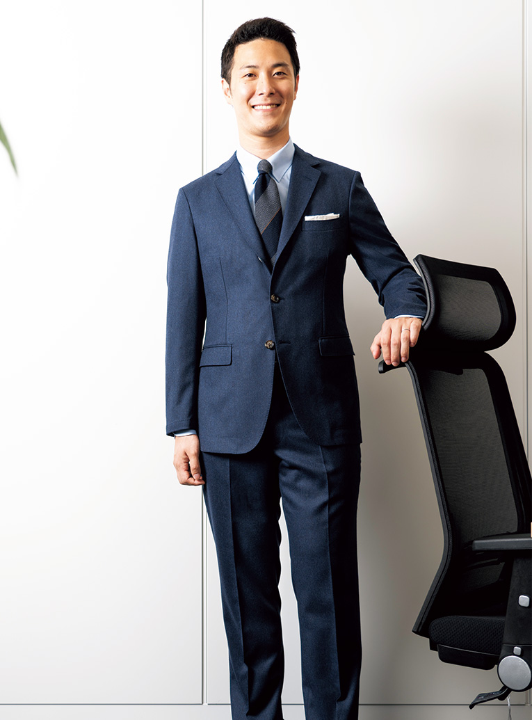 2022-23 Autumn & Winter スーツの概念が変わる｜ 日本経済新聞 電子版特集