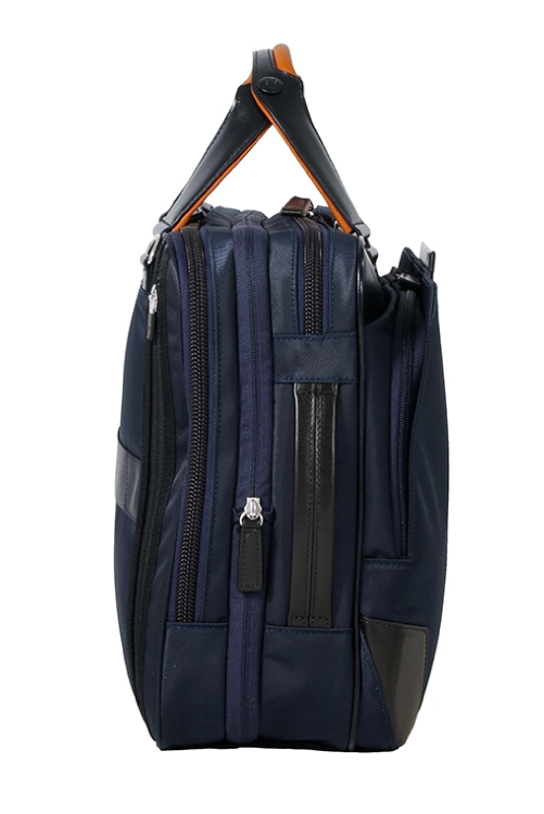 スマートで高機能、差し色で個性を添える サムソナイトの新世代