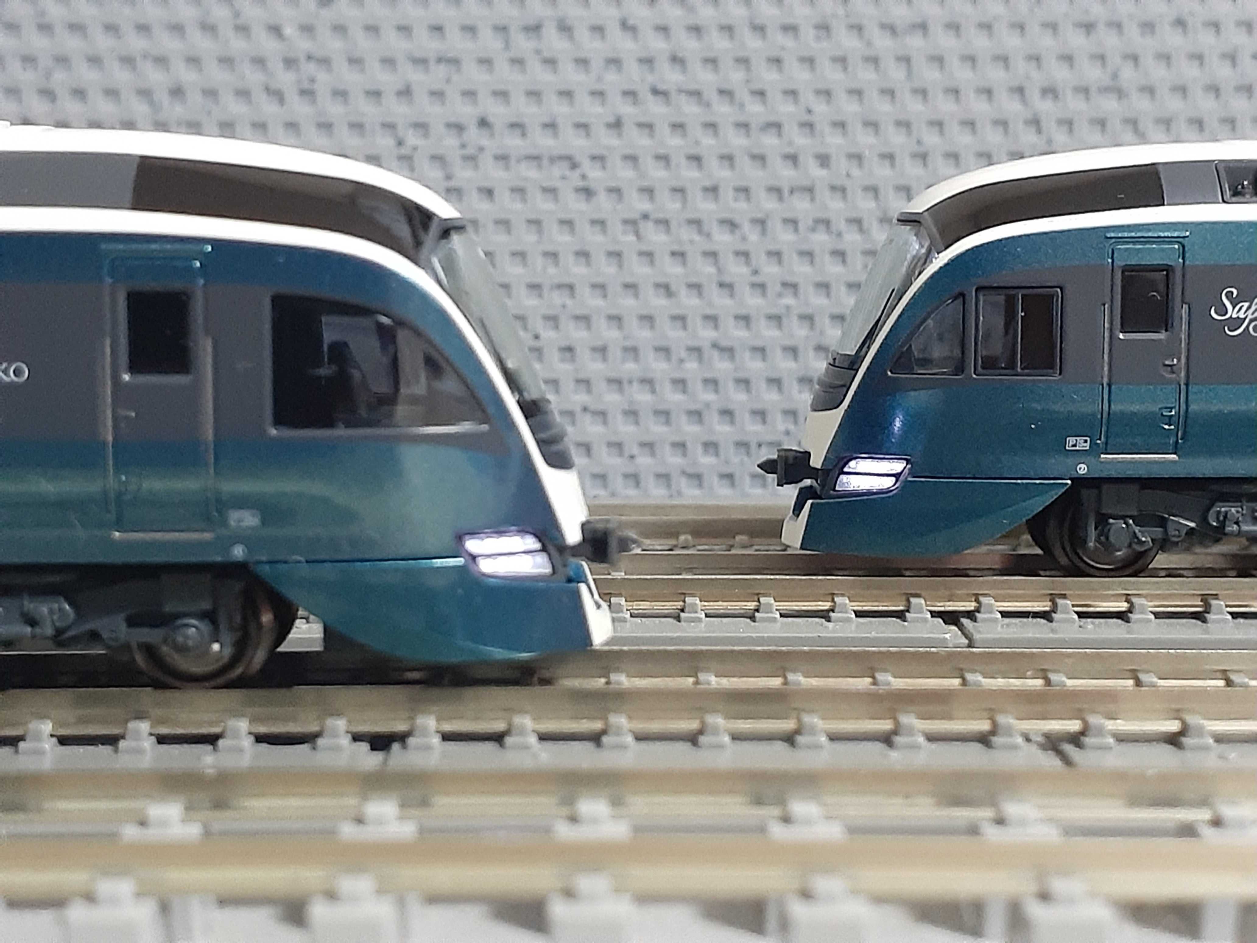 🔴入線 Kato 10-1644 E261 サフィール踊り子 RS1編成 8両セット