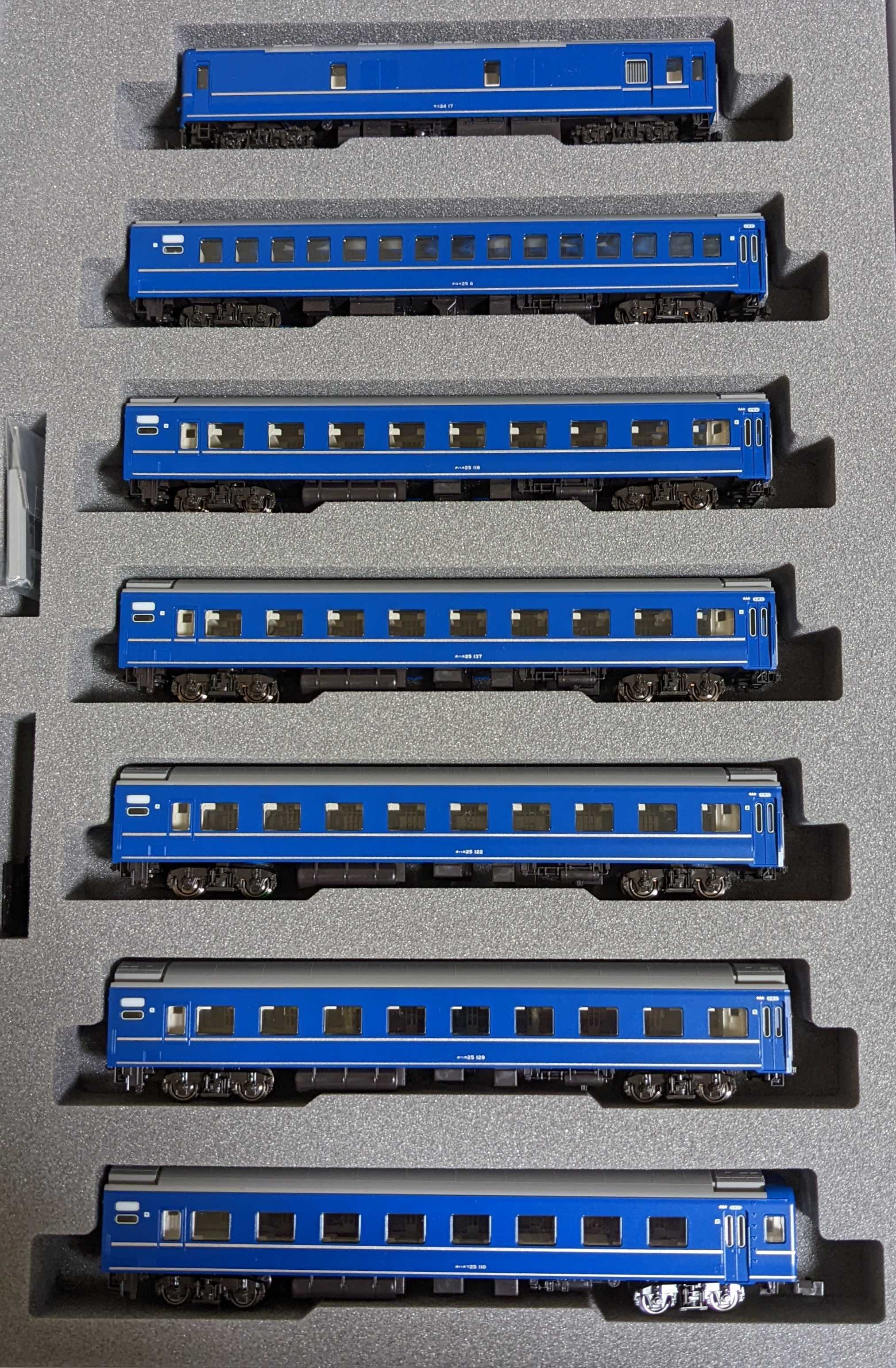 🔴入線 Kato 10-855/856 24系25形 寝台特急 [富士] 基本7両 結7両 国鉄