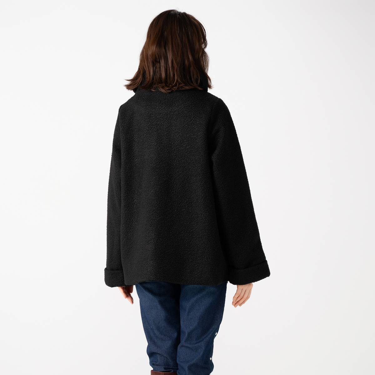 &LOVE カメリアビジューボタンのふわふわブークレーコート アンドラブ