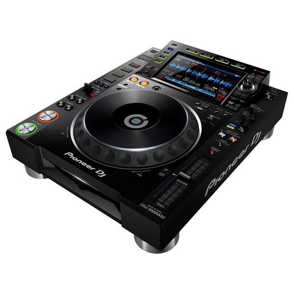 DISC Pioneer CDJ-2000NXS2 and DJM-900NXS2 Bundle at Gear4music