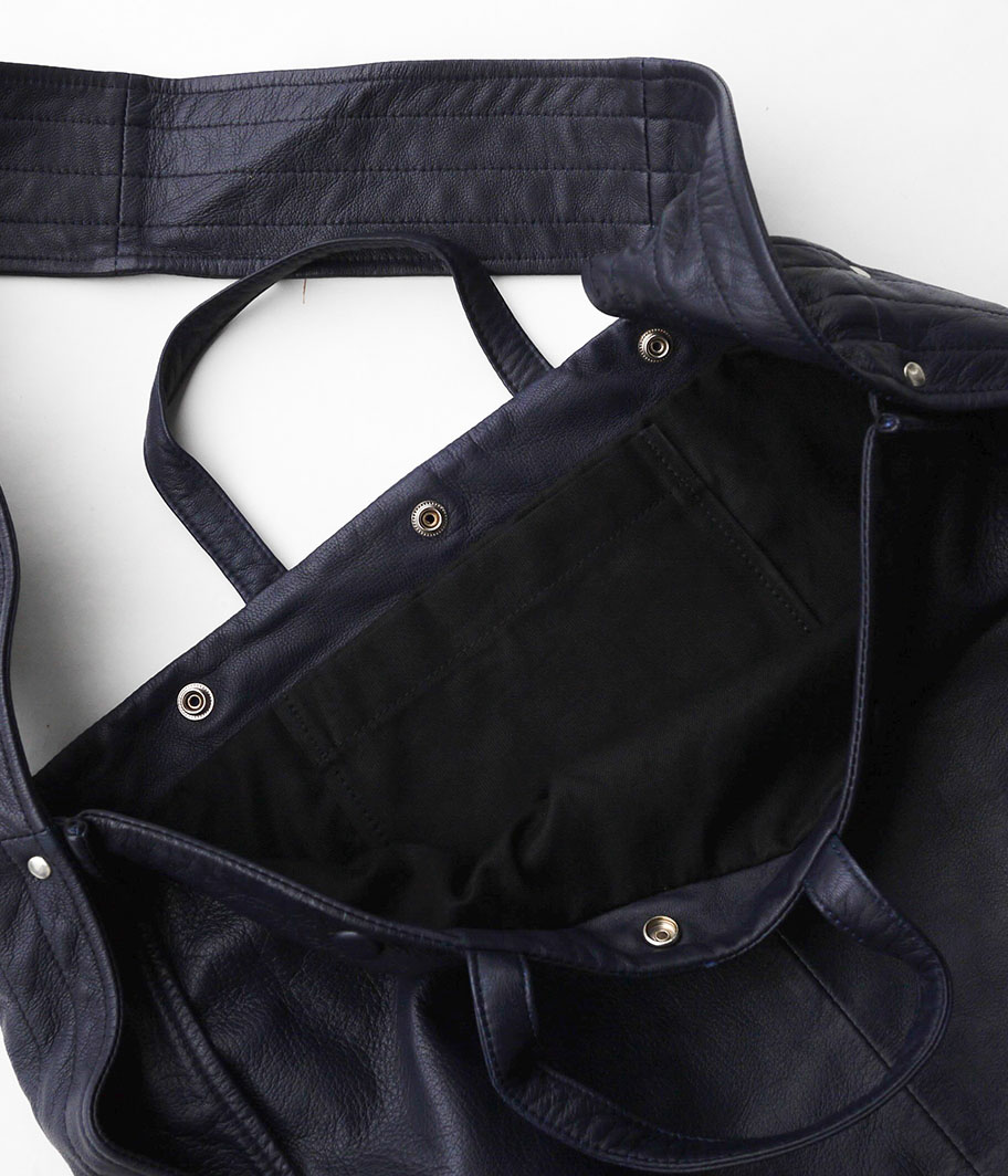 CCU TOBY' WIDE SHOULDER BAG [SHEEP SKIN / NAVY] - Fresh Service