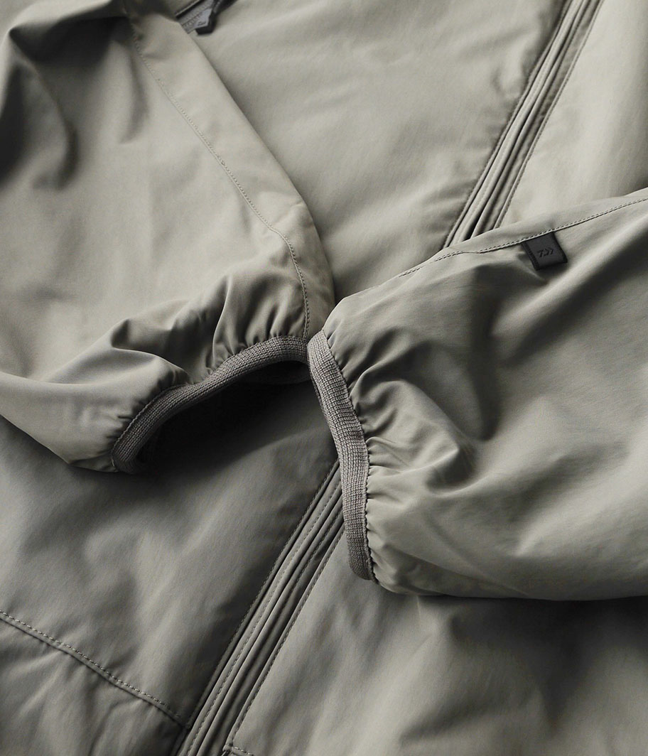 DAIWA PIER 39 TECH REVERSIBLE MIL ECWCS STAND JACKET [WOLF GRAY