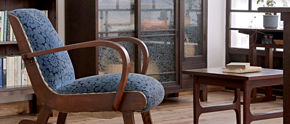 自分だけのコンパクトなくつろぎスペース！ 昭和レトロなシングルソファ