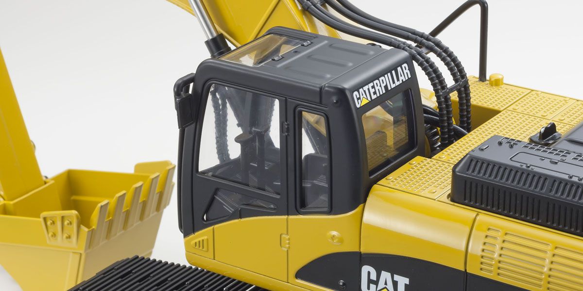 1/20 Scale Cat Radio Control Cat330D L Hydraulic Excavator 56621
