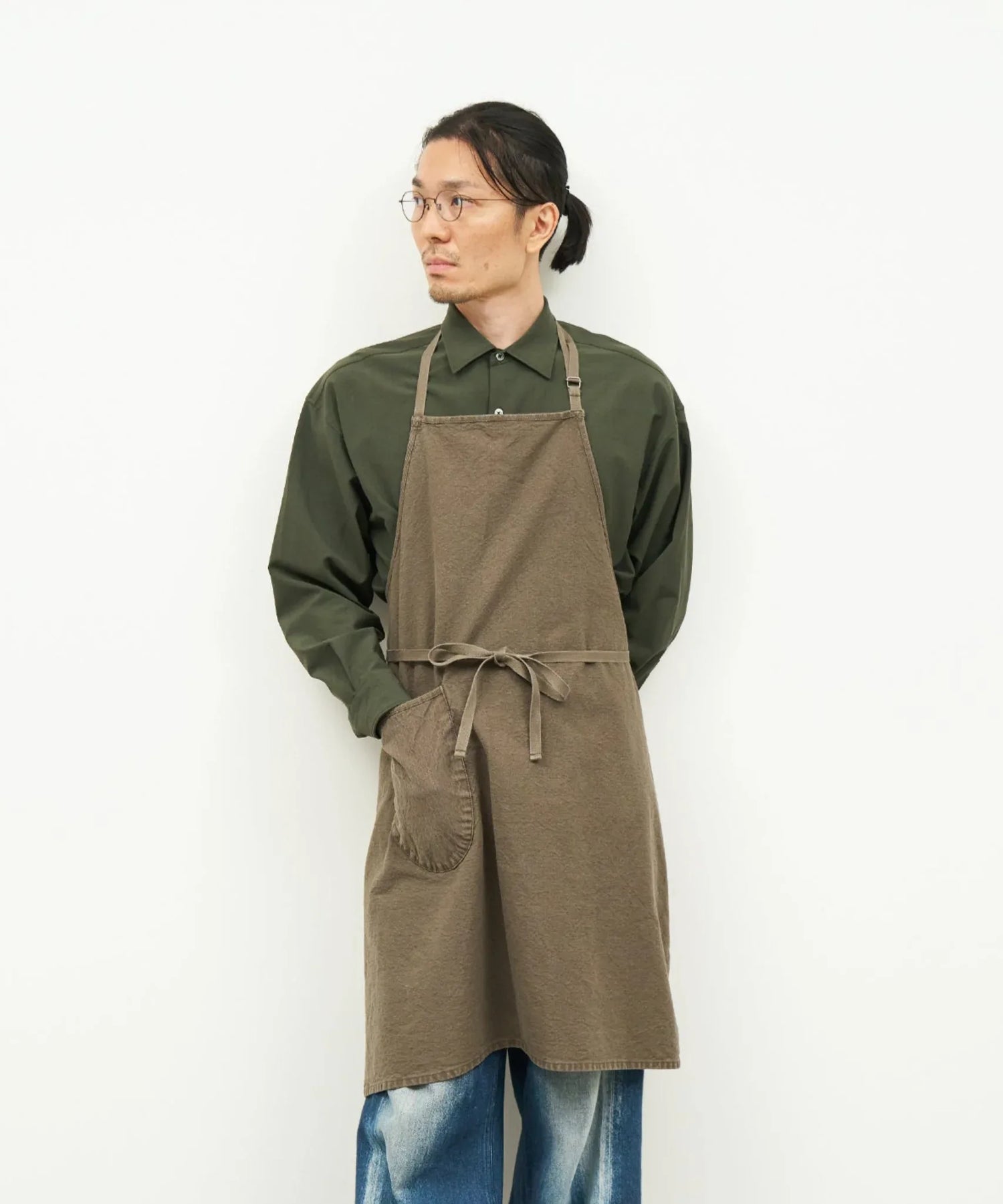 REN】使うほどに馴染むログウッド染め帆布エプロン - 自然な風合いと