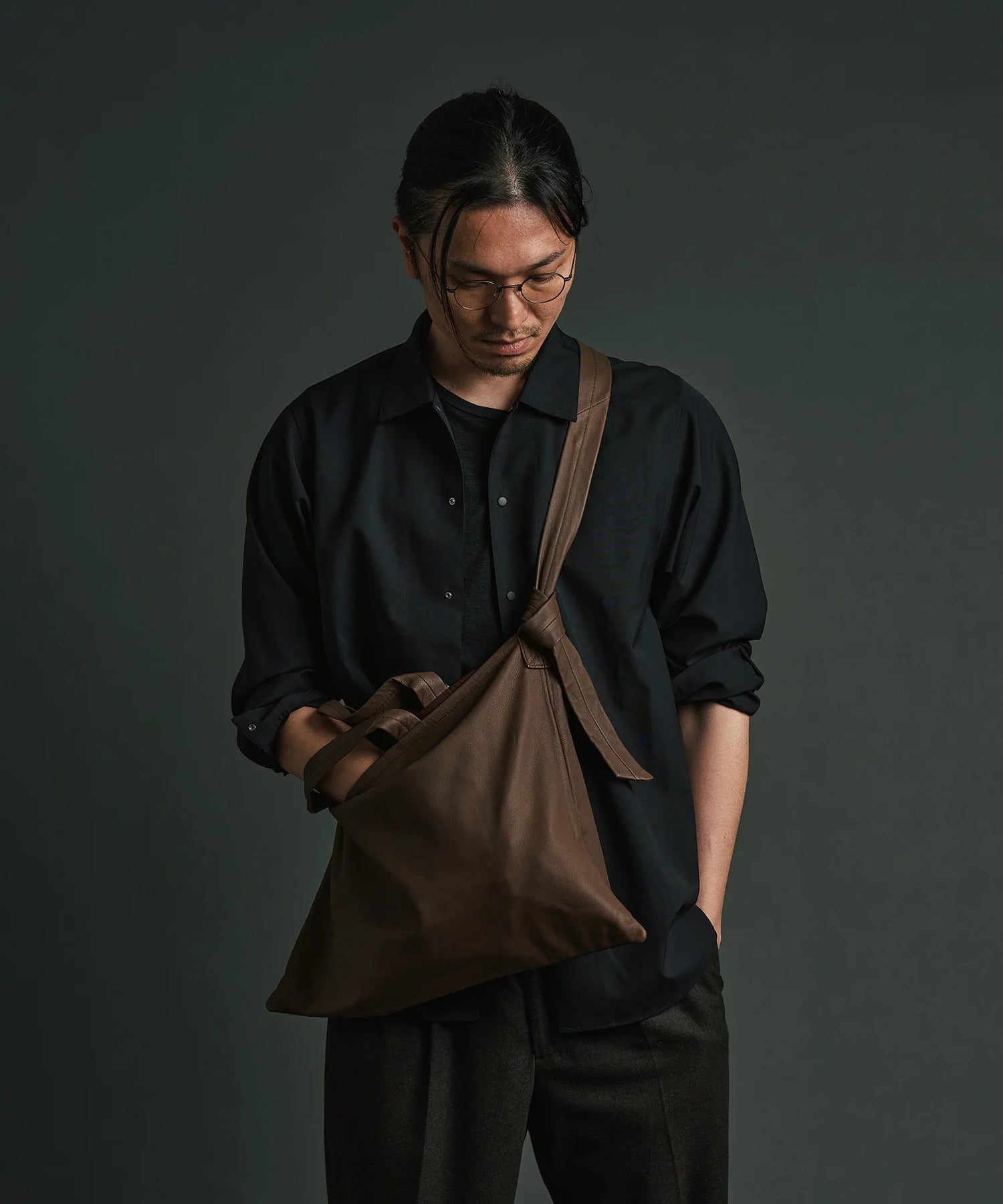 REN】《ショルダーバッグ》軽くて柔らかい、2way仕様のスクエア型