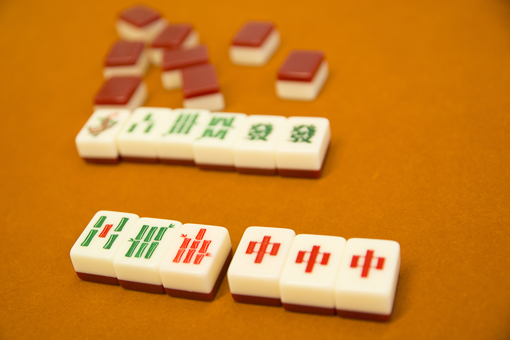 6牌のみで役を作れ！ すごろくやが発売する新ミニマル麻雀「すずめ雀